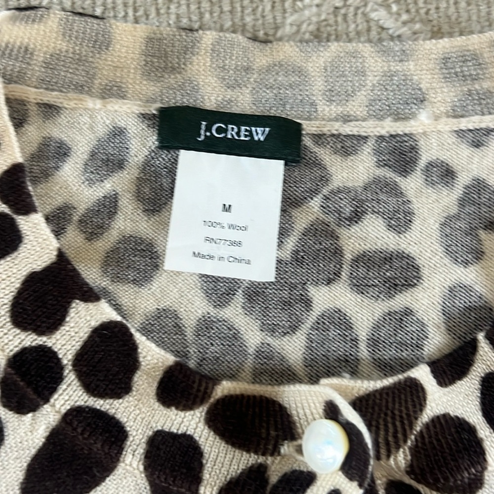 Jcrew animal print chocolate/cream cardigan. Like new. Only worn a few times.